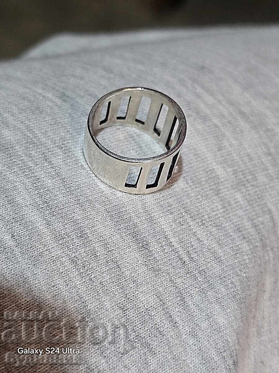 Сребърен пръстен. 18,3мм.  Пускам над 100 Аукциона. Разгледа с цена 28.99 лв. | € 14.82