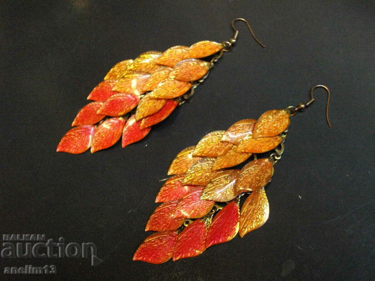 ОБЕЦИ ЕСЕННИ ЛИСТА с цена € 10.00 | 19.56 лв.