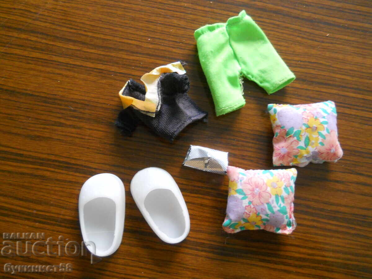 Auction  Doll clothes and accessories