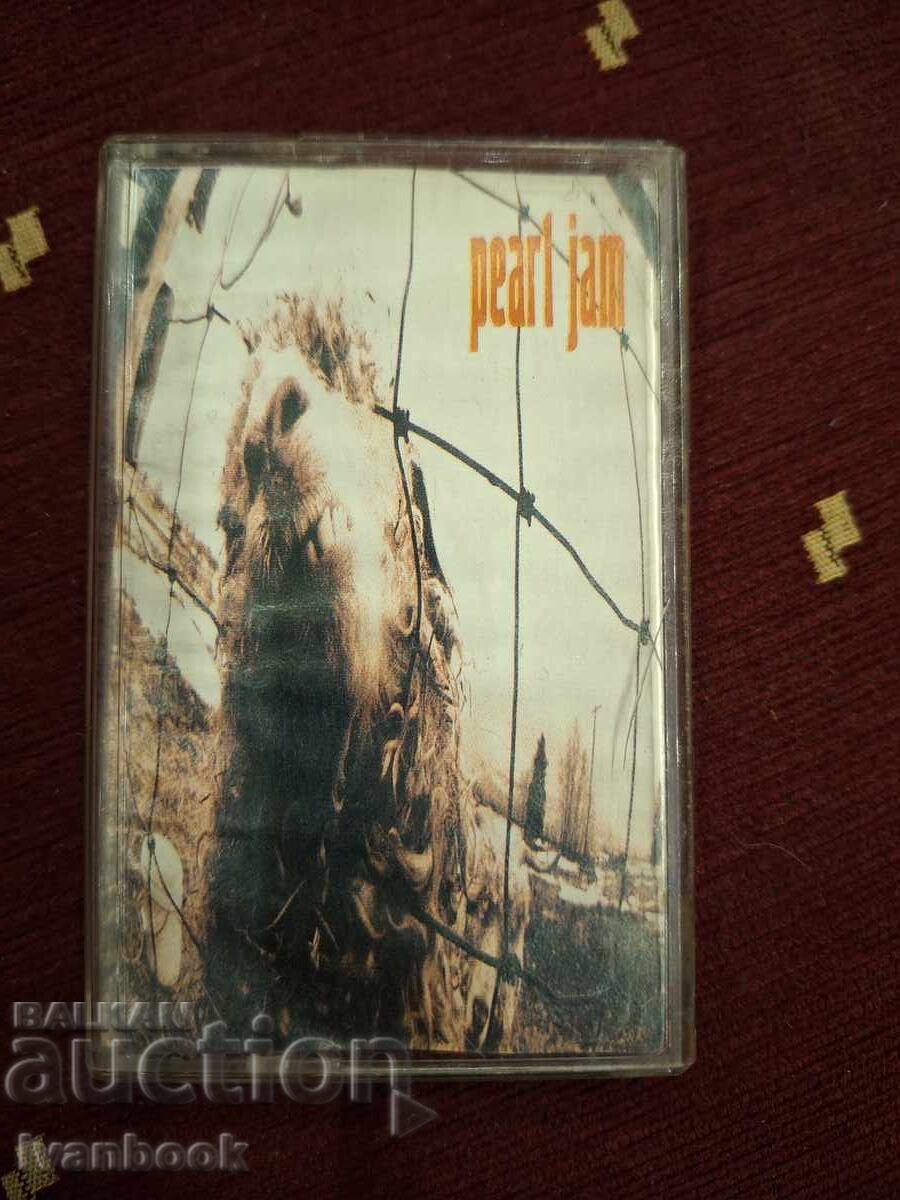 Audio cassette - Pearl Jam