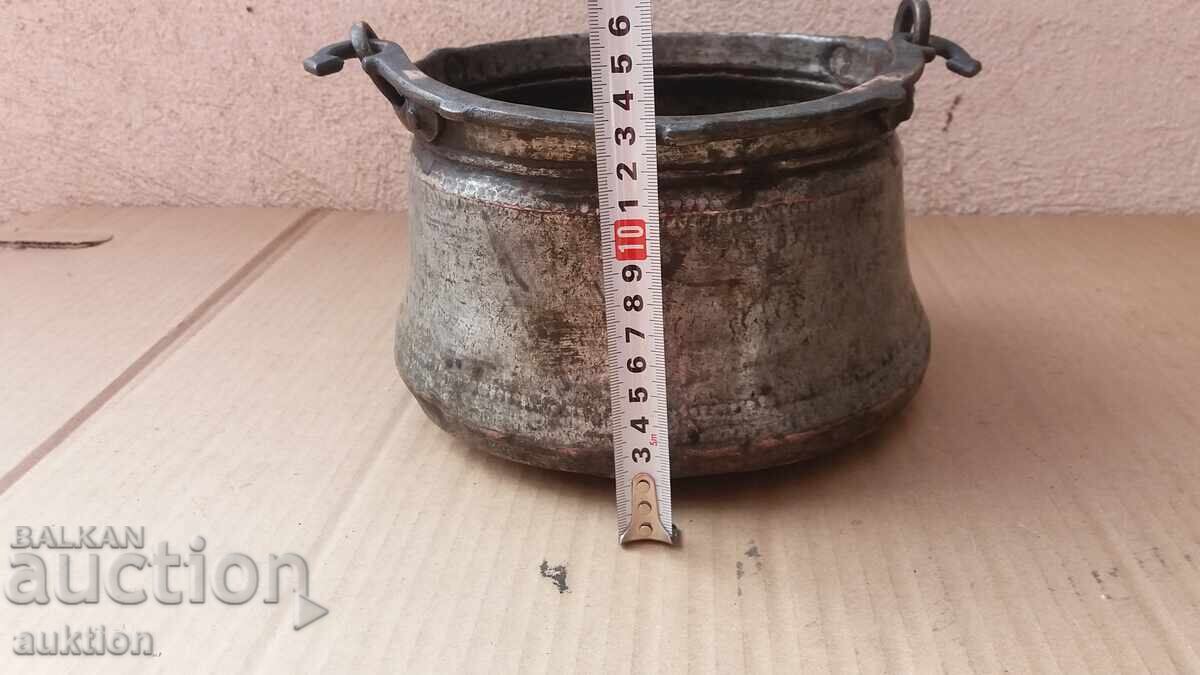 Доставка на СТАРО МАЛКО КОВАНО БАКЪРЧЕ - СВАТБАРСКО МЕНЧЕ Доставка на СТАРО МАЛКО КОВАНО БАКЪРЧЕ - СВАТБАРСКО МЕНЧЕ