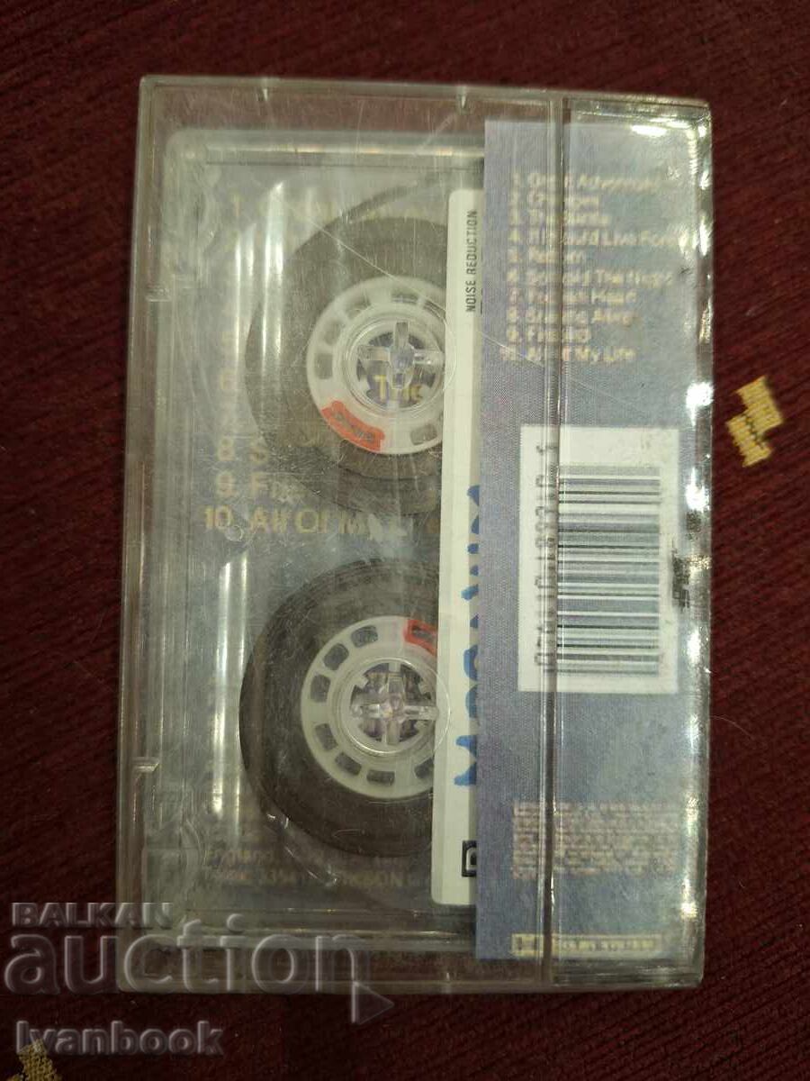 Auction  Audio cassette - Magnum