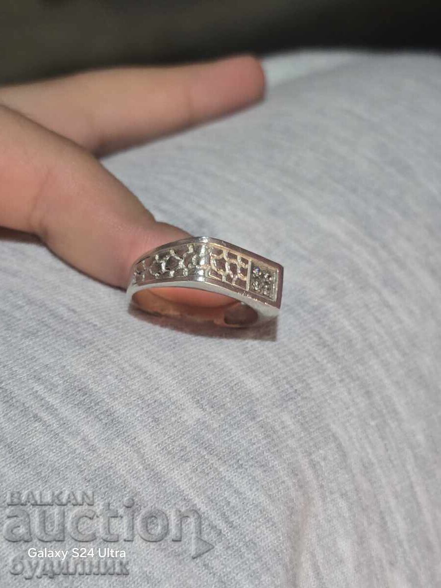 Silver ring. 19mm. I'm listing over 100 auctions. Take a look