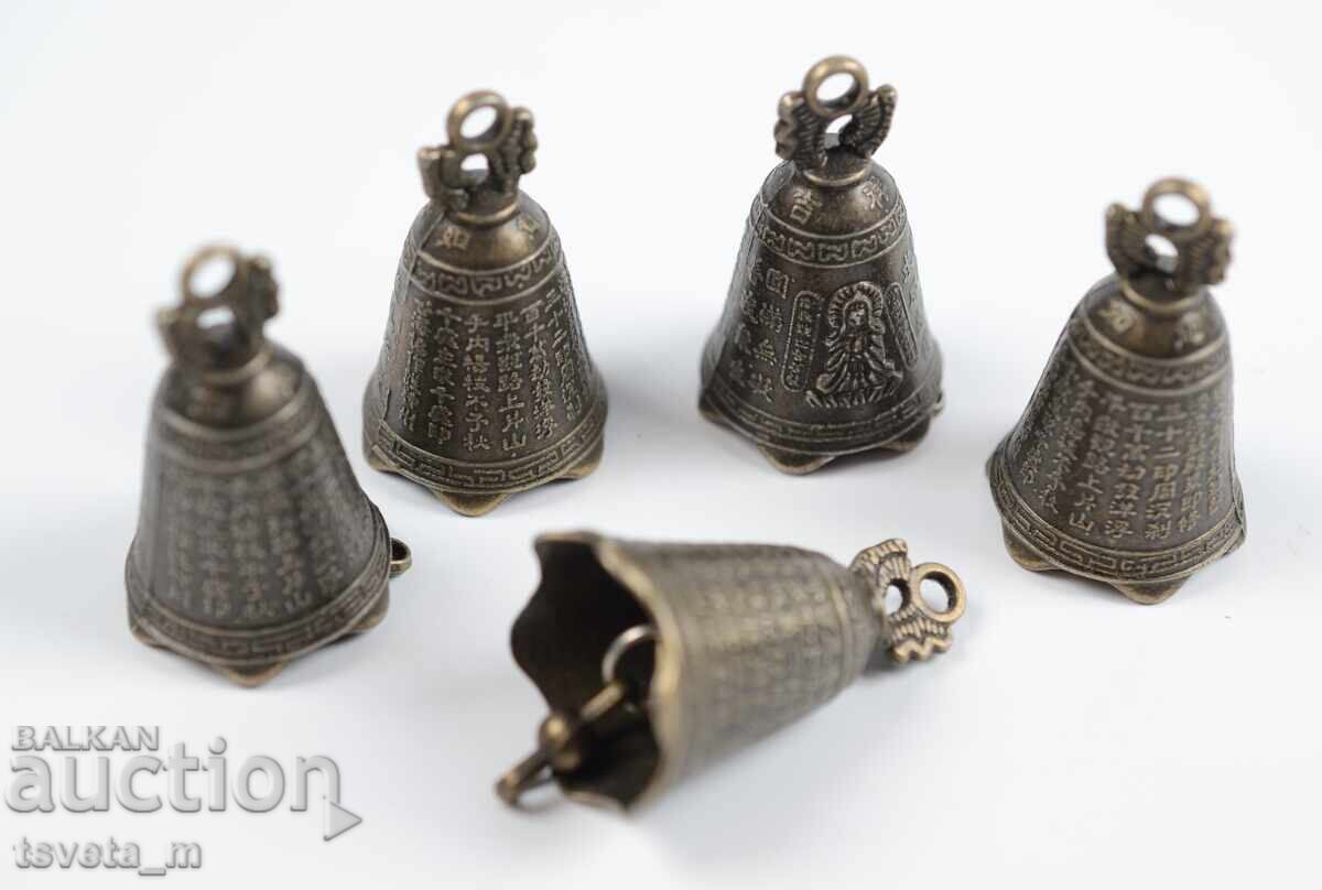 Delivery of 5 pcs. Feng Shui Wind Chimes with Quan Yin