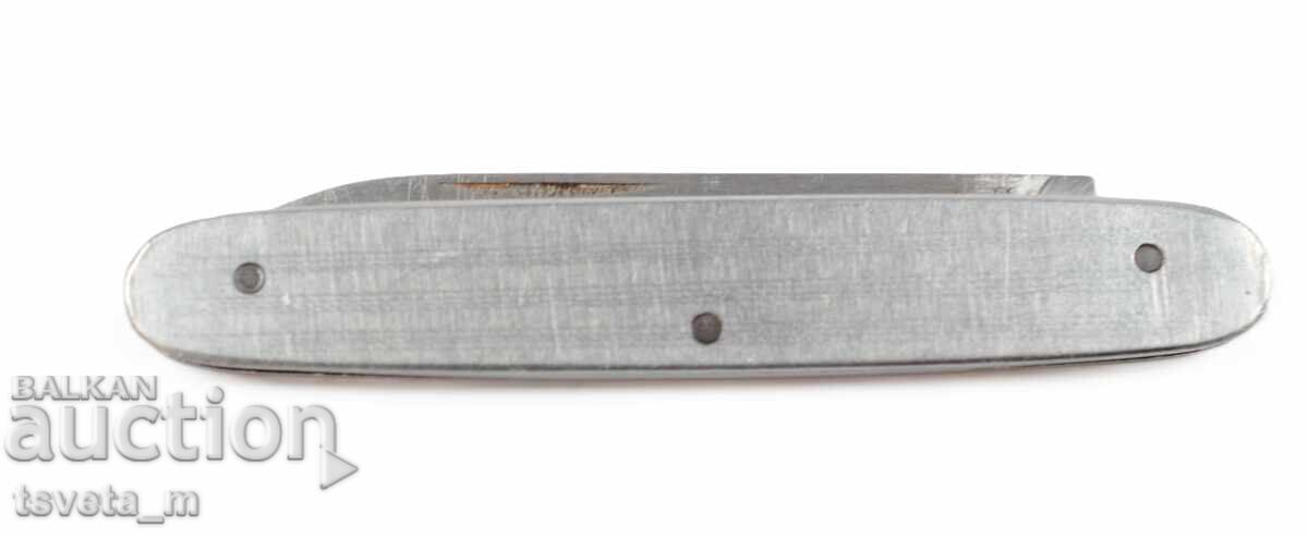 Ένα μαχαίρι τσέπης με τιμή 5.00 BGN | € 2.56