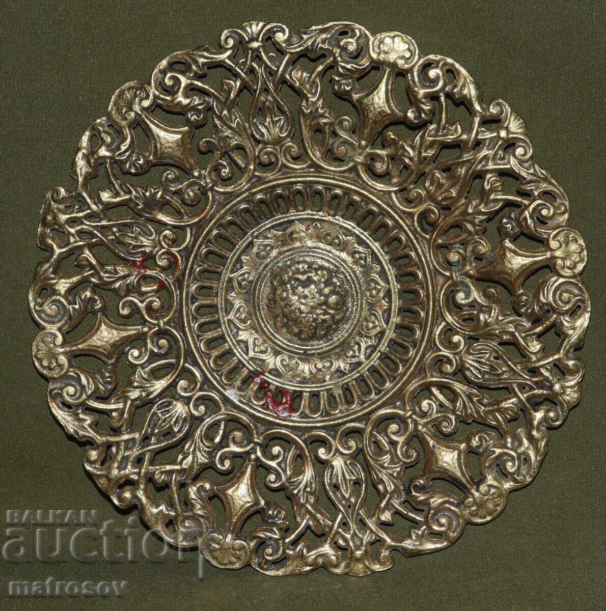 Παλιό ορειχάλκινο διακοσμητικό δίσκος πιάτο