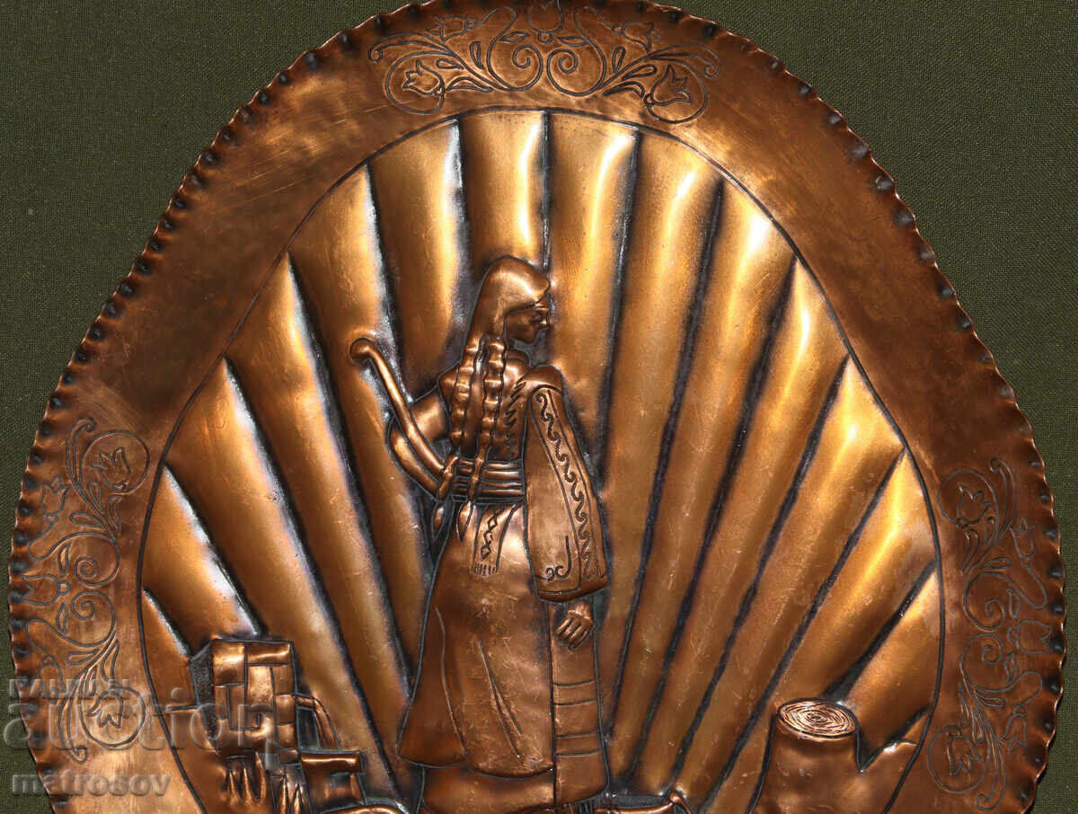 Παράδοση Αυθεντική μενταγιόν πλακέτα ανάγλυφο, λαογραφικό θέμα