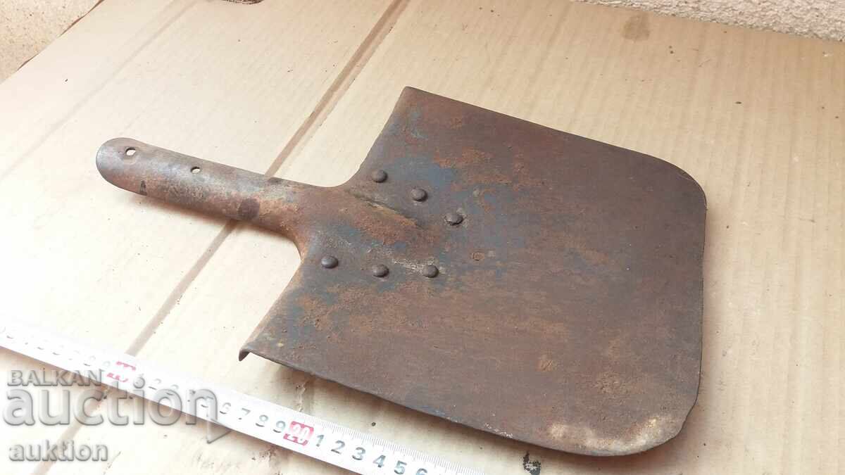 Δημοπρασία Παλιά στρατιωτική φτυάρι