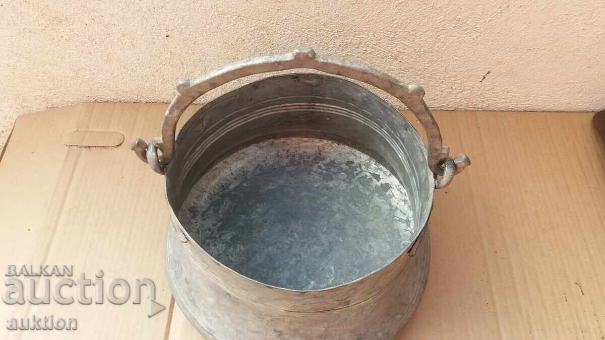 Licitație VAS MASIV DIN CUPRU FORJAT, CUPRU - STANIU - 10 LITRI