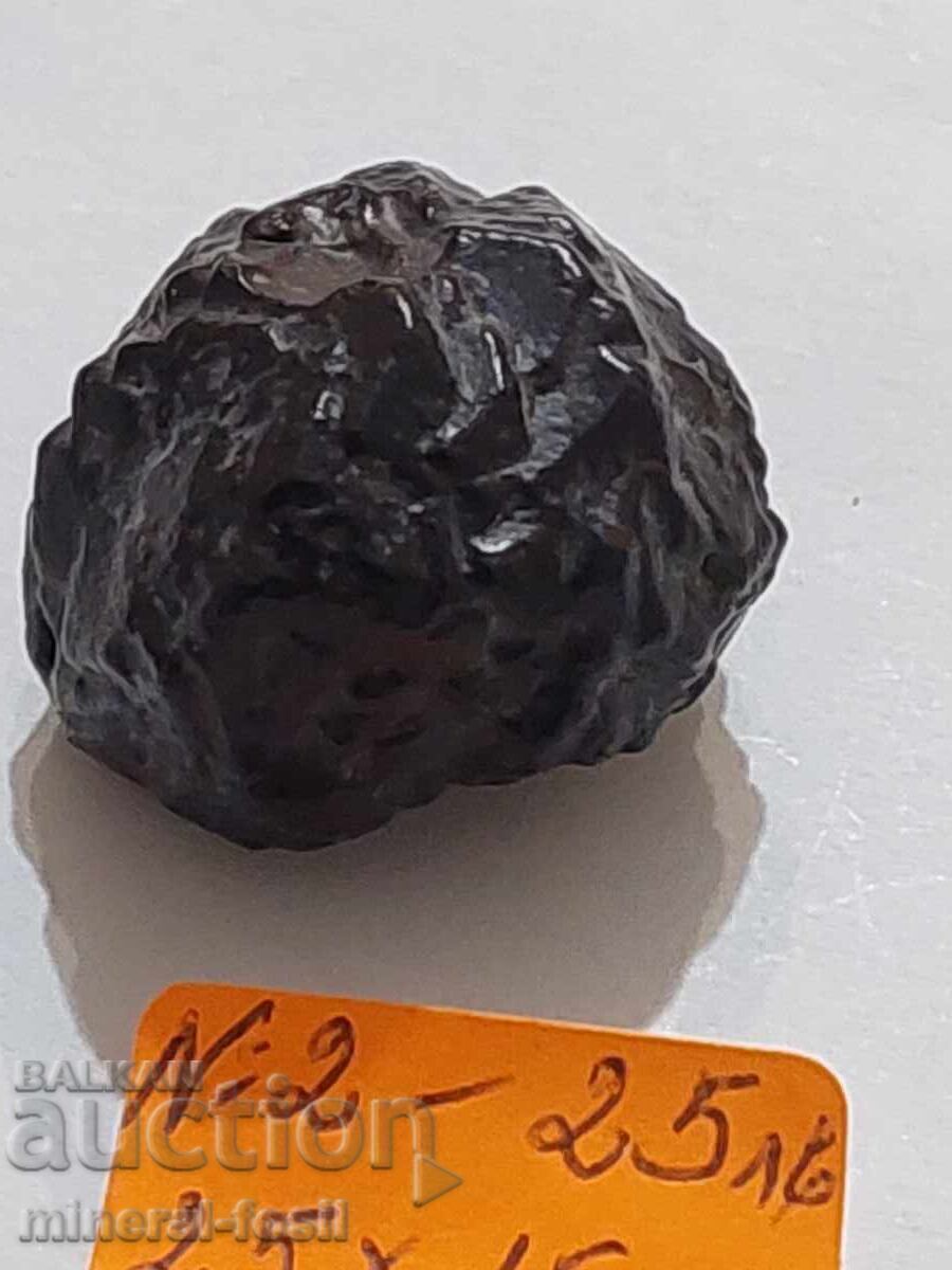 Granat negru Granat negru