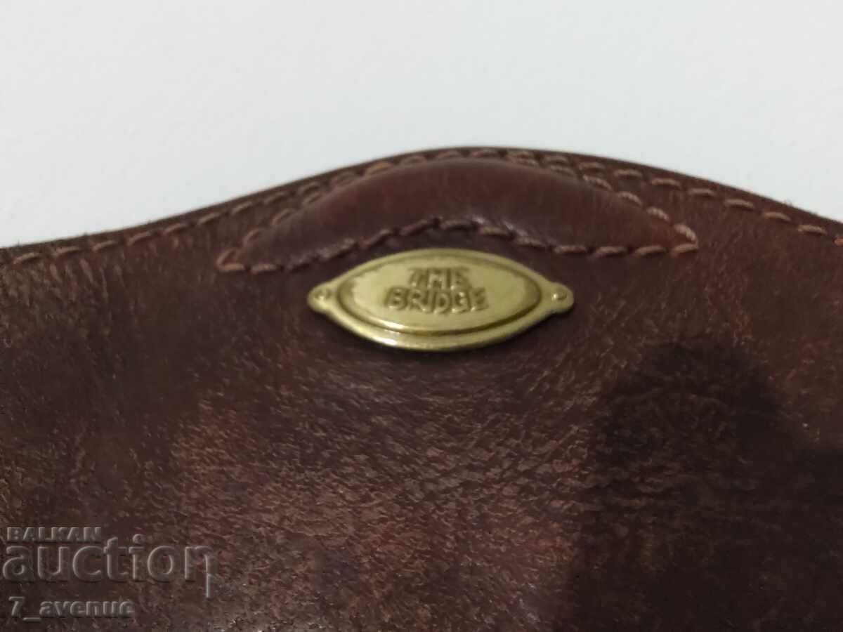 Аукцион Дамска маркова чанта The Bridge 2.10.25 Аукцион Дамска маркова чанта The Bridge 2.10.25