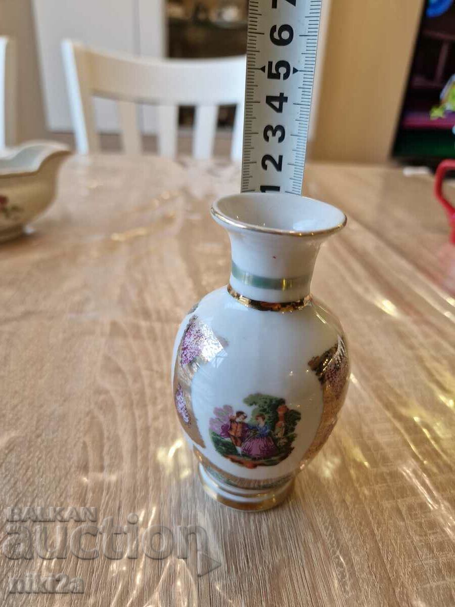 Livrarea Vază mică, Japonia