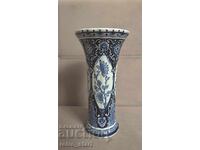 Холандска порцеланова ваза + подарък