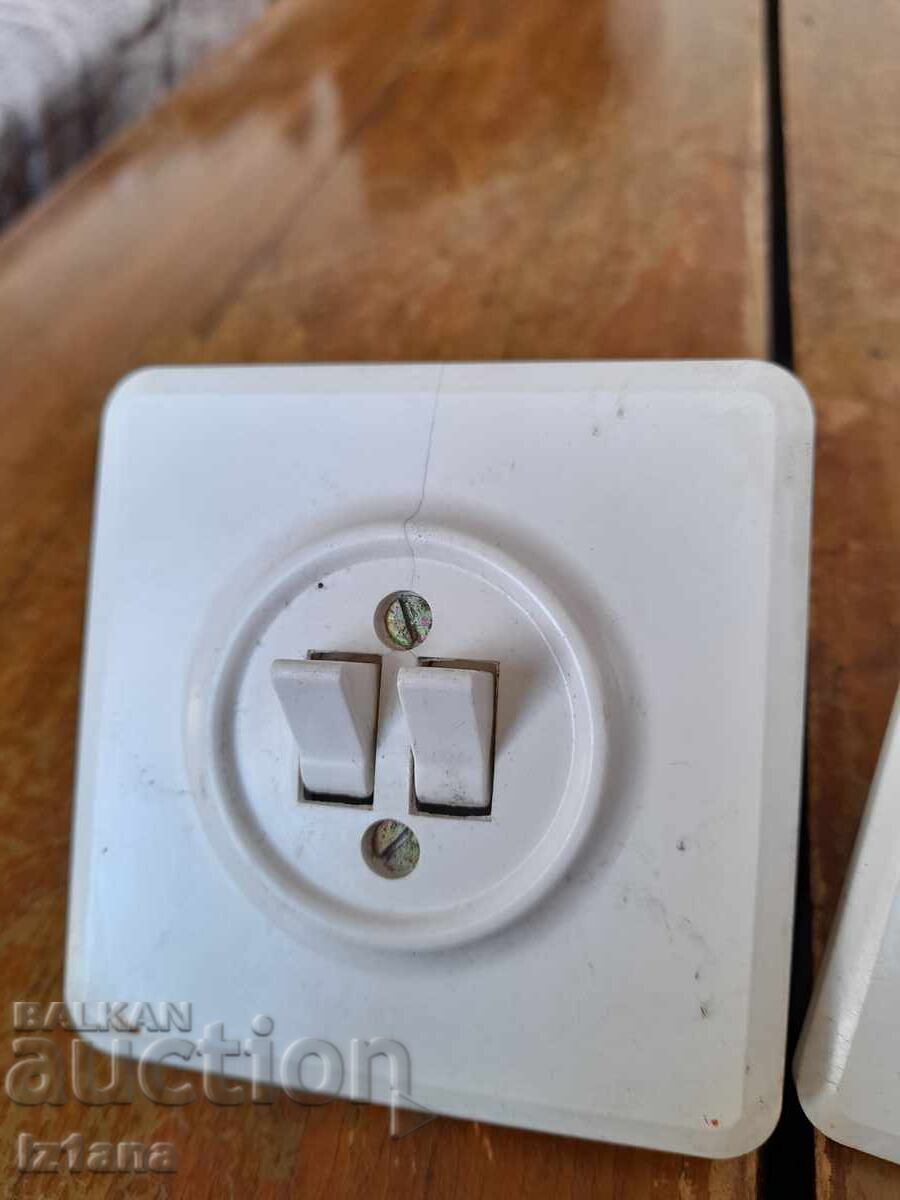 Δημοπρασία Παλιός ηλεκτρικός διπλός διακόπτης, διακόπτες Δημοπρασία Παλιός ηλεκτρικός διπλός διακόπτης, διακόπτες