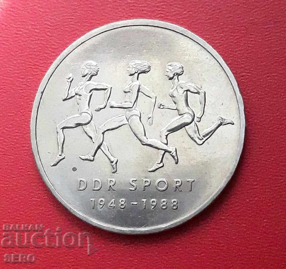 Germania-GDR-10 timbre 1988-40 GDR sport cu preț 5.01 BGN | € 2.56