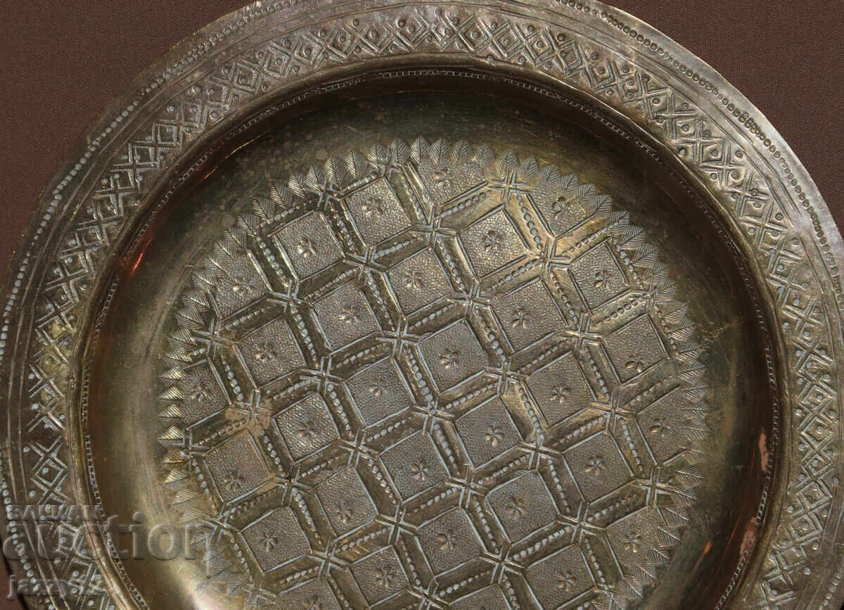 Delivery of Brass plate wall decoration Islamic motifs