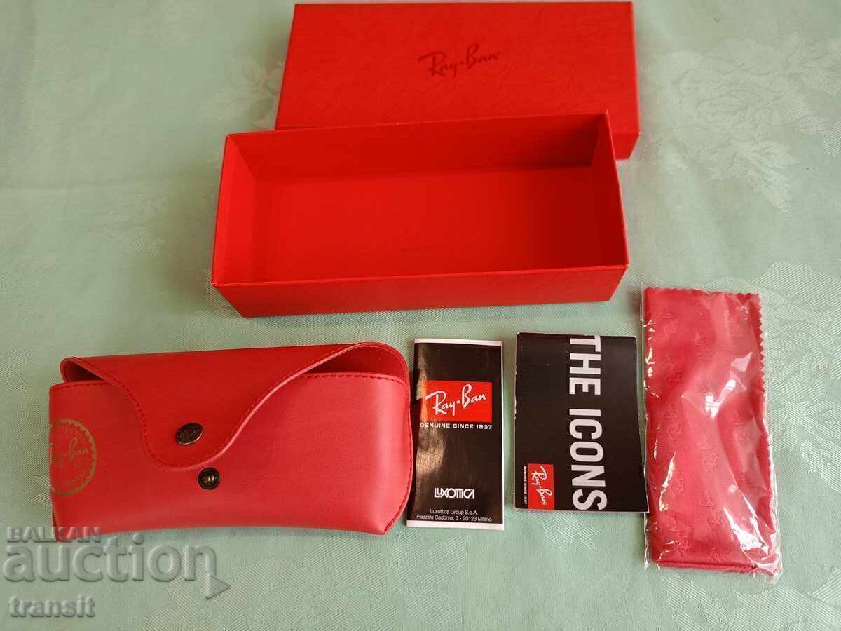 Delivery of Case for Ray Ban