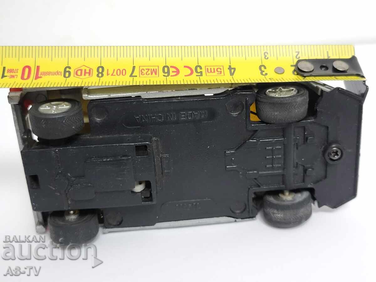 Παράδοση Παλιό μεταλλικό παιχνίδι