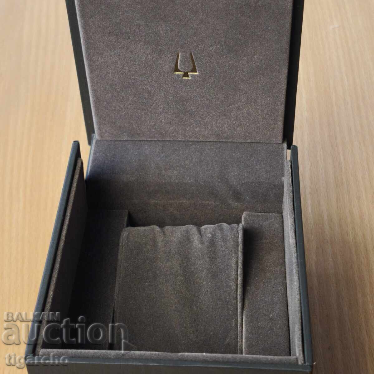 Θήκη ρολογιού BULOVA με τιμή 40.00 BGN | € 20.45