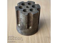 Cylinder for a revolver