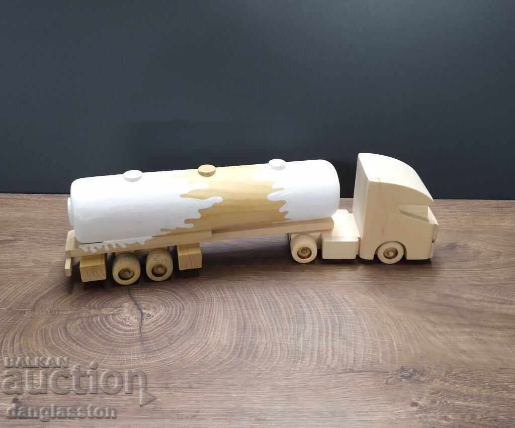 Delivery of Decorative wooden tanker truck DMAR 196N2