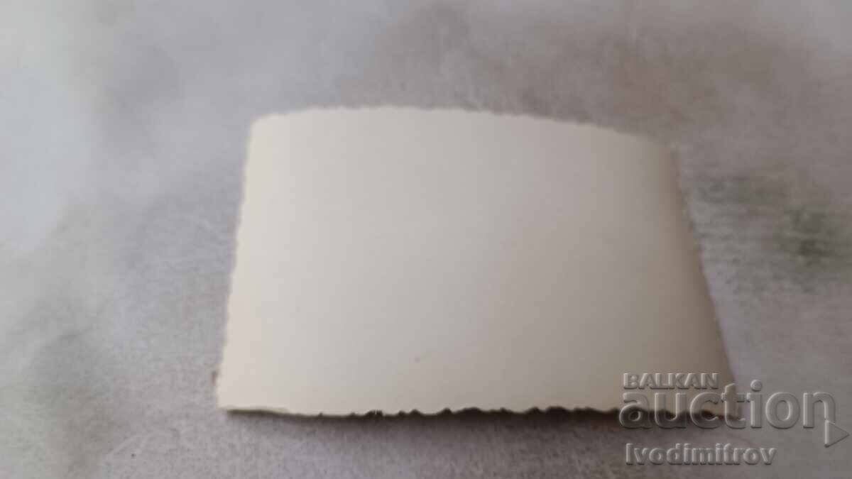 Fotografie Bărbați cu barcă de agrement Olimp cu preț 1.65 BGN | € 0.84