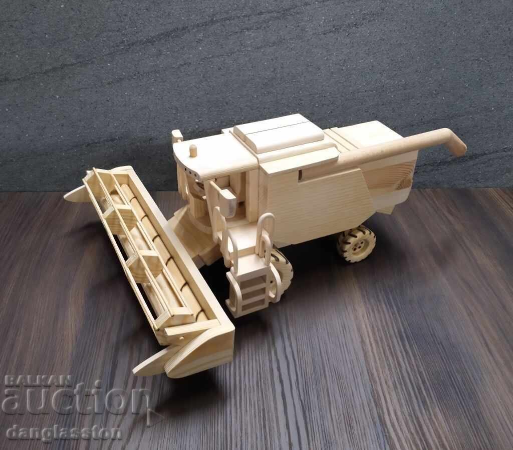 Decorative wooden combine harvester DMAR 129M1 with price 350.00 BGN | € 178.95