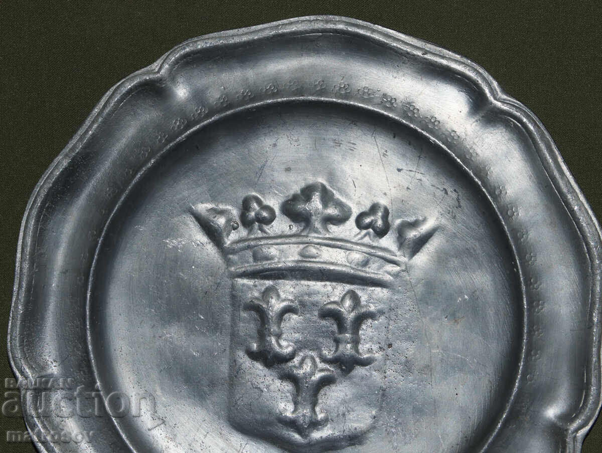 Παλιό κασσιτέρινο πιάτο, διακοσμητικό τοίχου με τιμή 200.00 BGN | € 102.26 Παλιό κασσιτέρινο πιάτο, διακοσμητικό τοίχου με τιμή 200.00 BGN | € 102.26