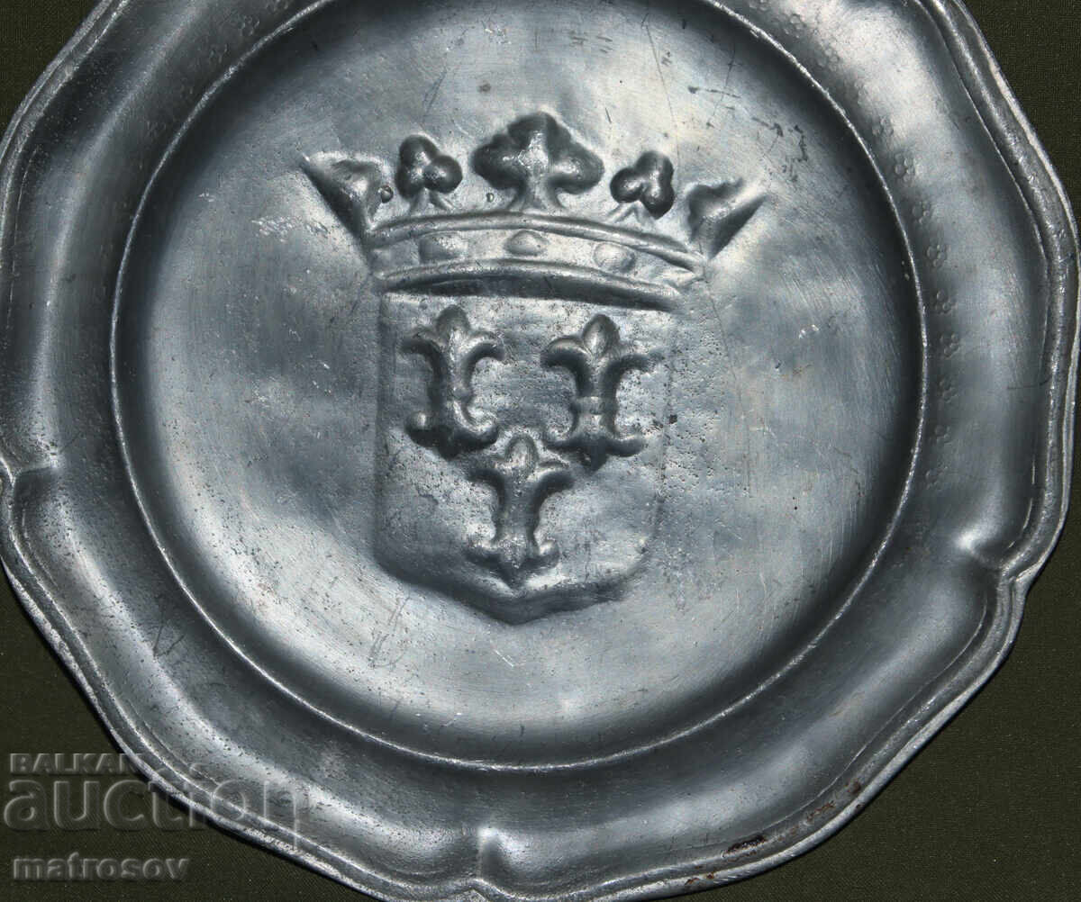 Δημοπρασία Παλιό κασσιτέρινο πιάτο, διακοσμητικό τοίχου Δημοπρασία Παλιό κασσιτέρινο πιάτο, διακοσμητικό τοίχου