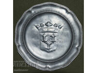 Farfurie veche de cositor, decorațiune de perete