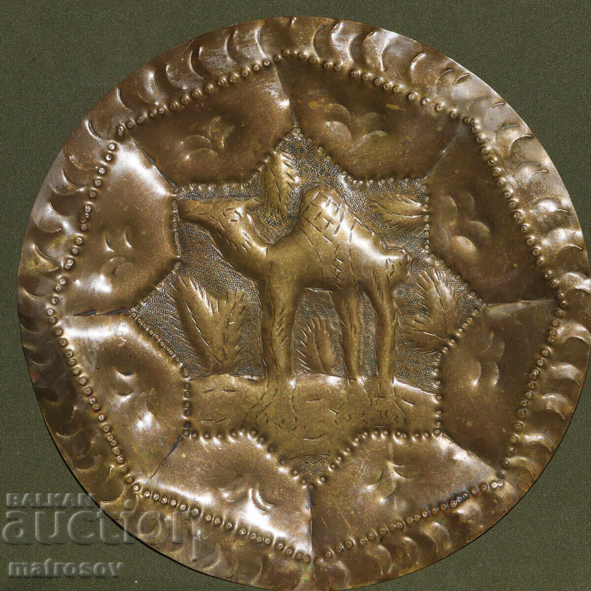 Handmade brass plate wall decoration