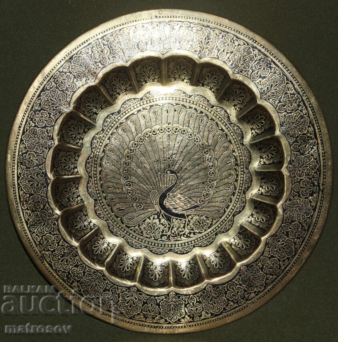 Auction  Handmade brass tray wall decoration