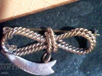 Broșă veche, frumoasă, aurită și argintată