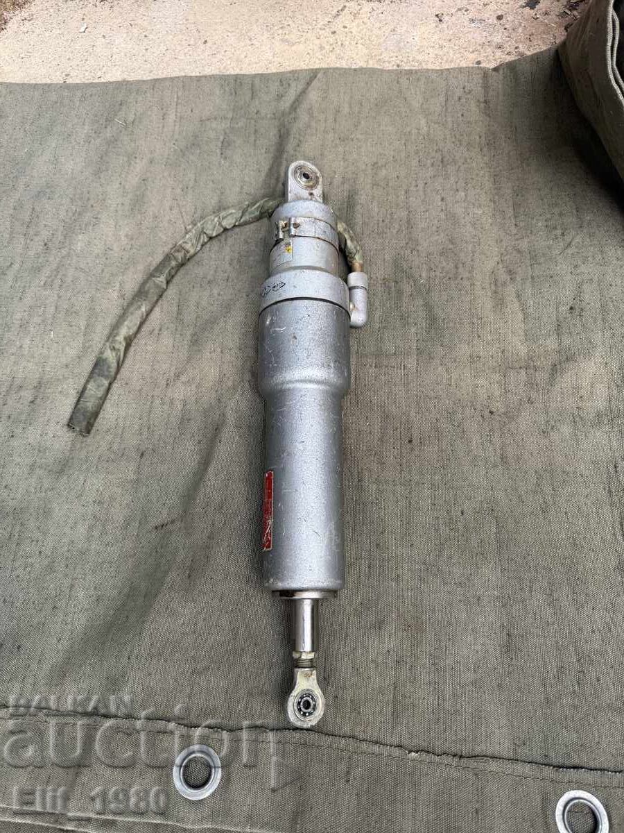 Livrarea Parte dintr-un avion de vânătoare sovietic MiG-21