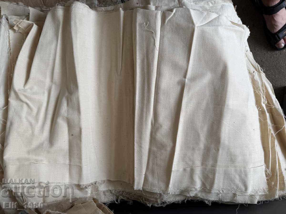 Pantaloni scurți