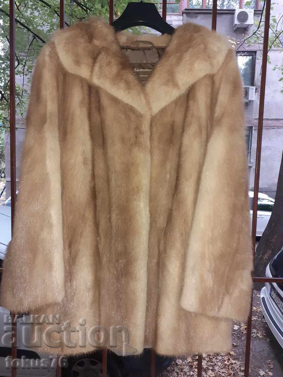 Elegant women's coat made of natural leather - whole mink