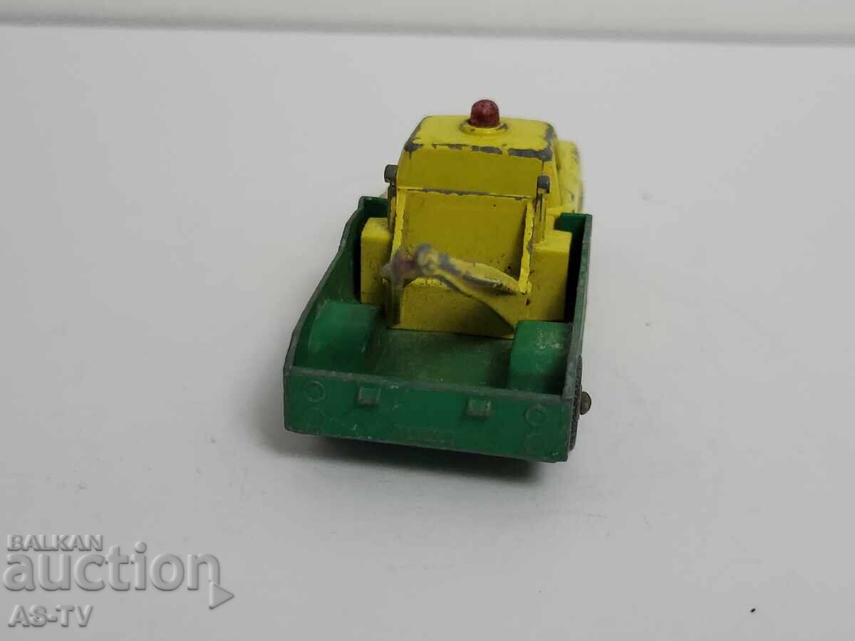 Auction  Matchbox Metal Car