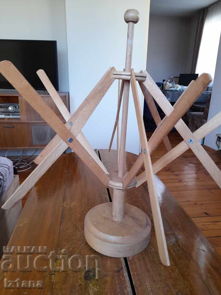 Old wooden yarn spool - 7