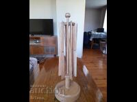 Bobină veche de fire de lemn