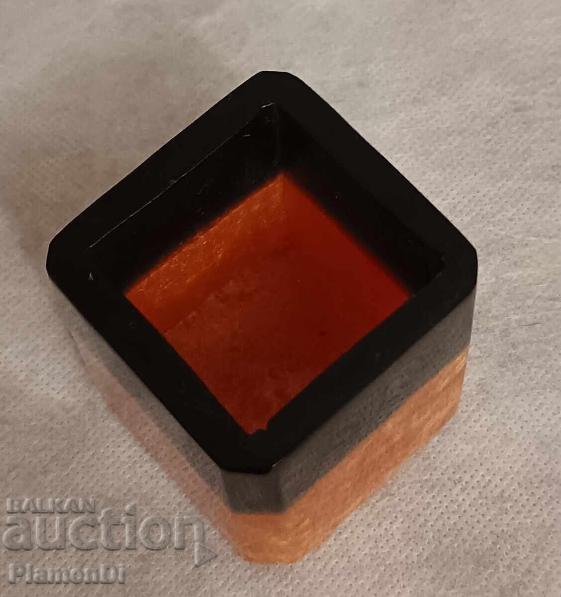 Vintage pencil holder or vase made of catalin, bakelite - 6 Vintage pencil holder or vase made of catalin, bakelite - 6