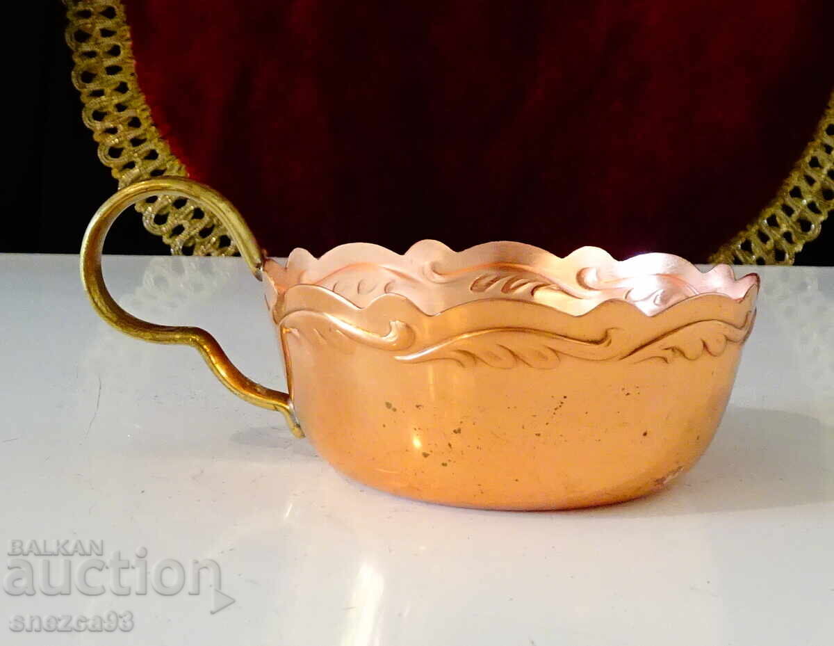 Аукцион Красива медна чаша,чиста червена мед,барок.