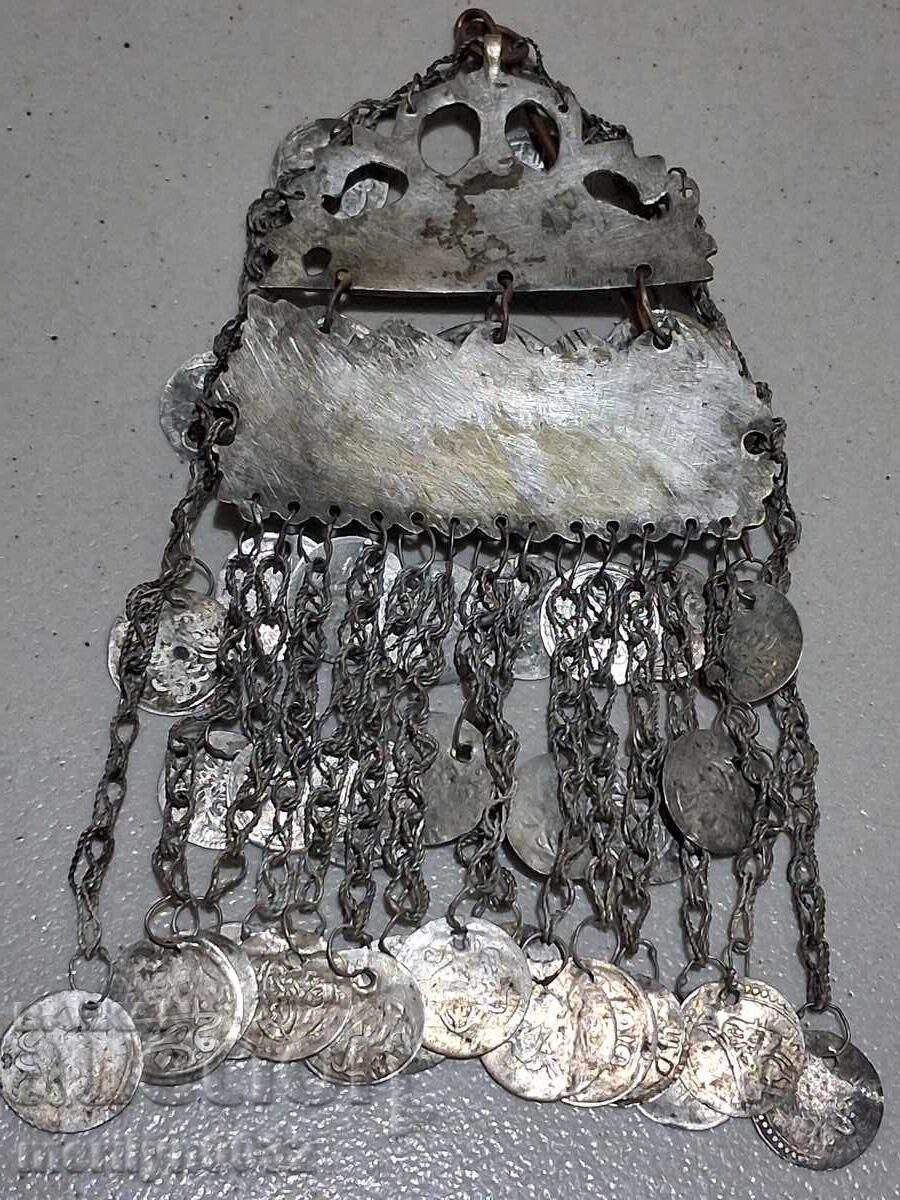 Аукцион Женски накит за кърпа, трепка, висулка носия