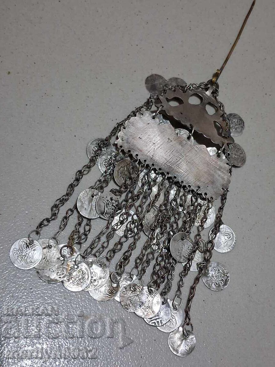 Δημοπρασία Γυναικεία κοσμήματα για κασκόλ, φούντα, μενταγιόν στολή