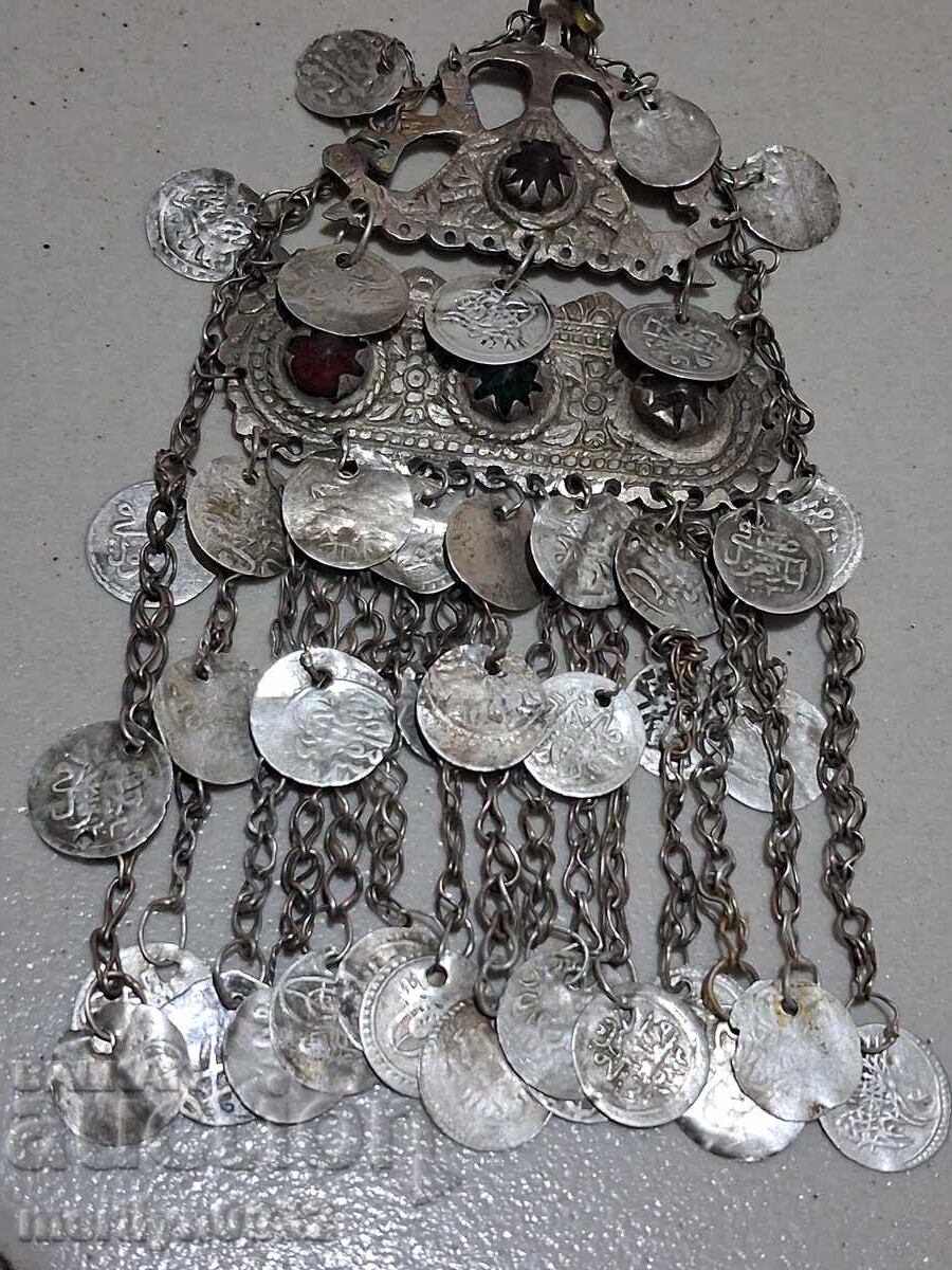 Γυναικεία κοσμήματα για κασκόλ, φούντα, μενταγιόν στολή