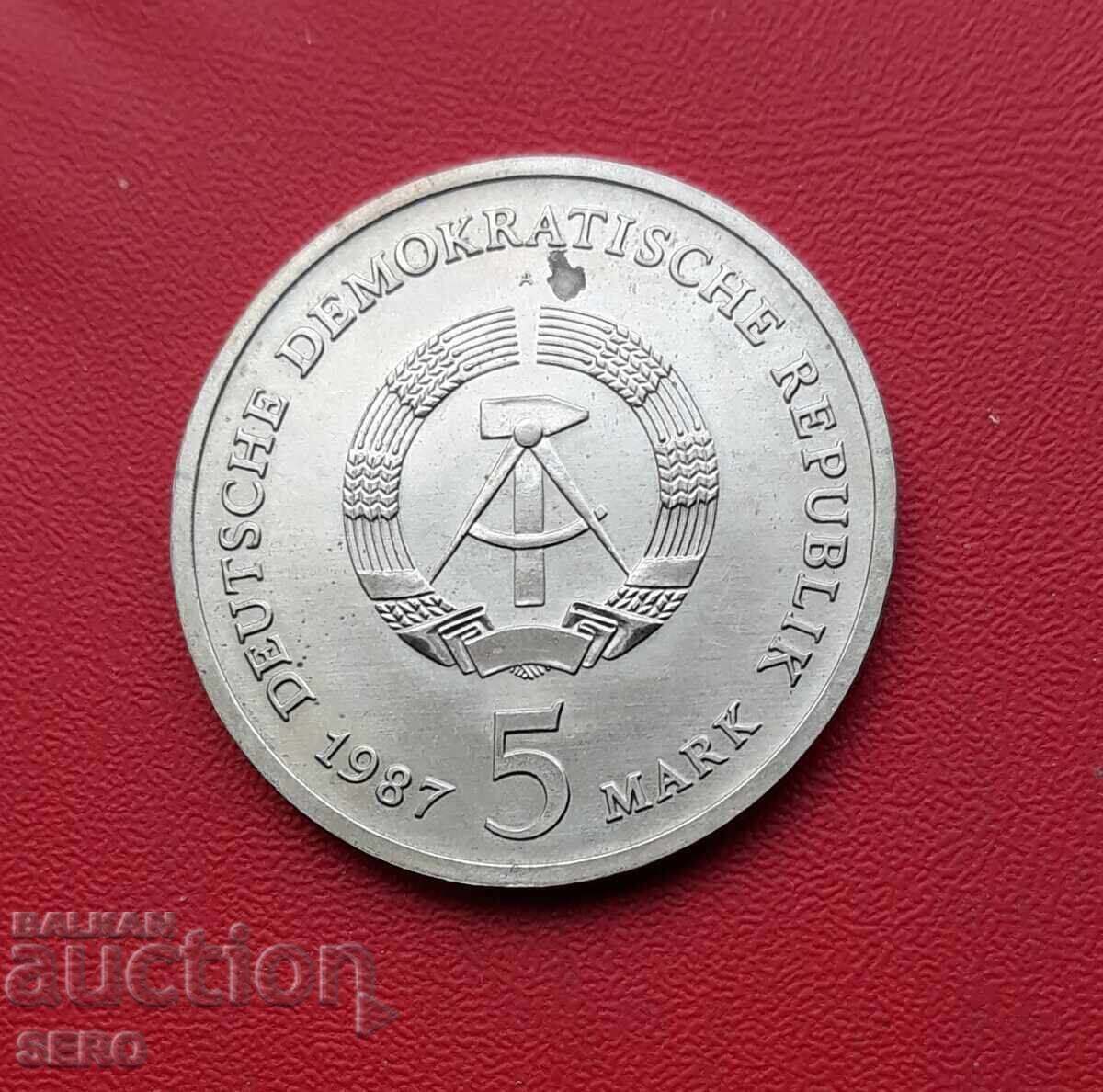 Germania-GDR-5 timbre 1987-Berlin cu preț 4.01 BGN | € 2.05 Germania-GDR-5 timbre 1987-Berlin cu preț 4.01 BGN | € 2.05