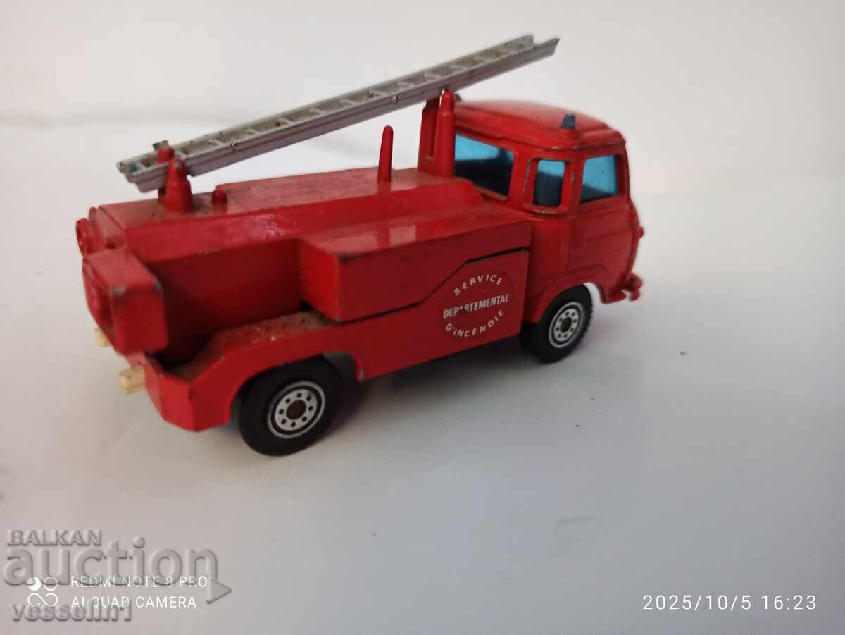 Παλιό παιδικό φορτηγό πυροσβεστικό όχημα solido 1/50 saviem SG4 με τιμή 18.00 BGN | € 9.20