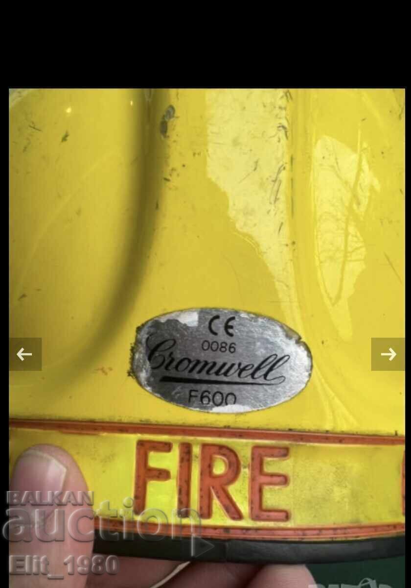 Firefighter helmet (England) - 6