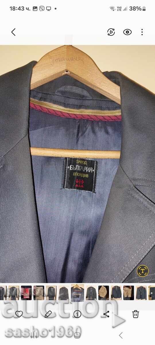 Rochie retro cu căptușeală H&M, stil ofițer cu preț 45.00 BGN | € 23.01