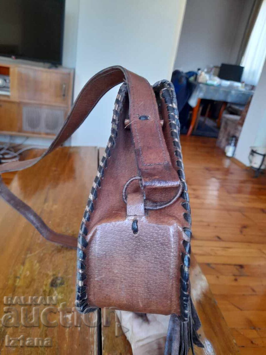 Δημοπρασία Γυναικεία δερμάτινη τσάντα