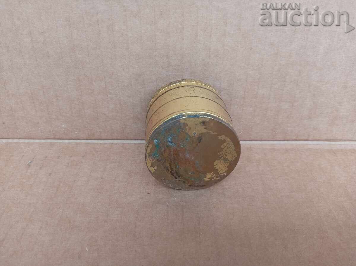 Auction  Retro gold-plated tobacco box machine